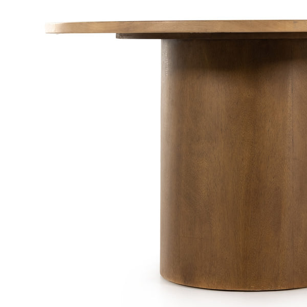 Pilo Dining Table