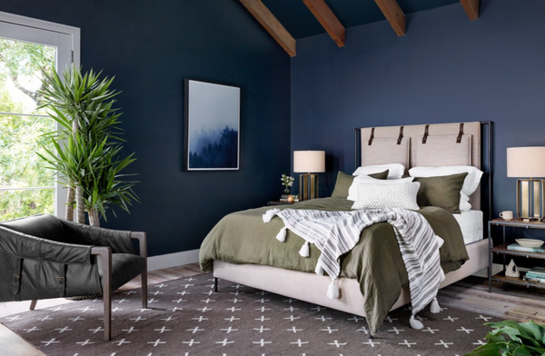 Leigh King Bed