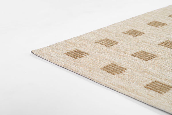 Lark Rug - Beige 9"x12"