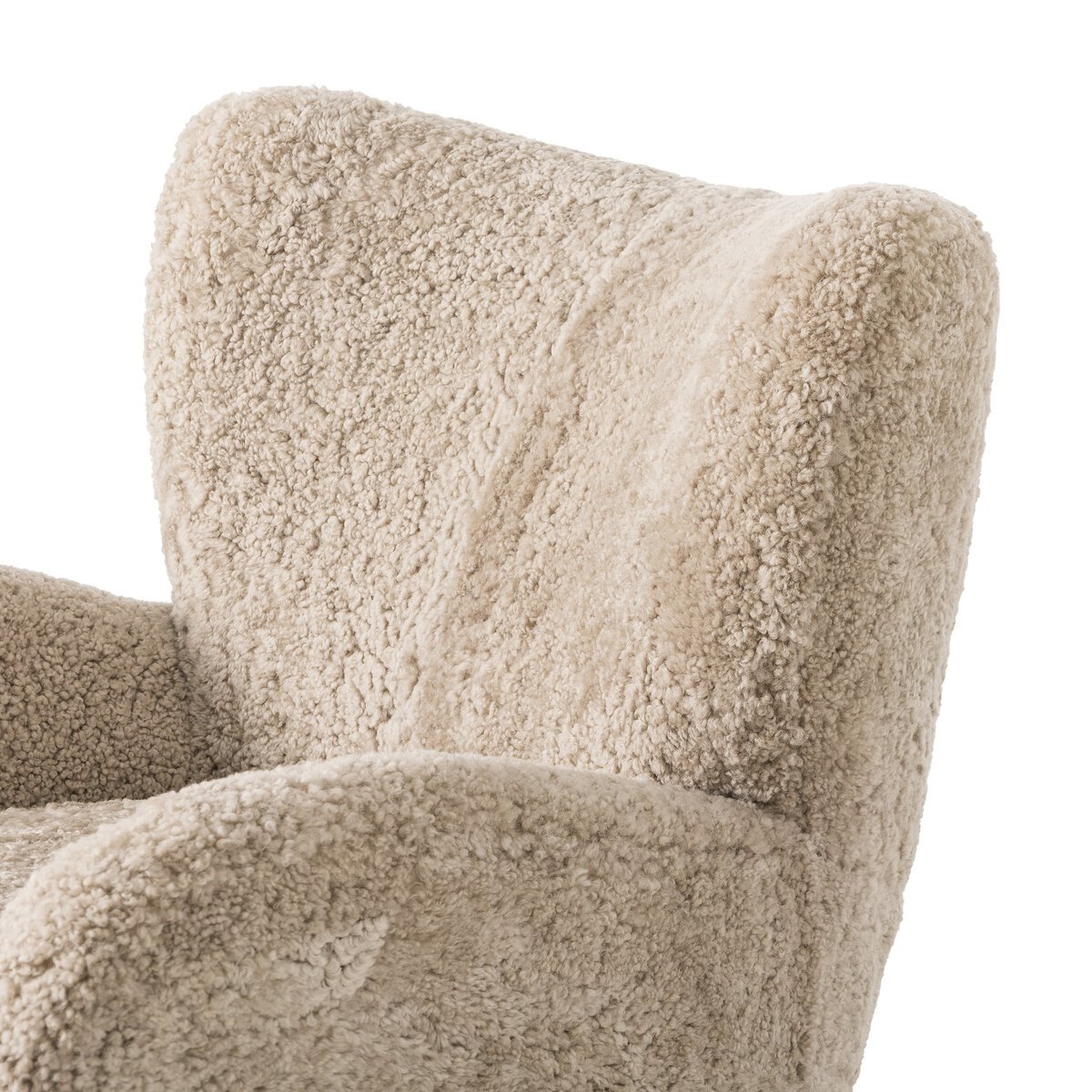 Elands-Lounge-Chair