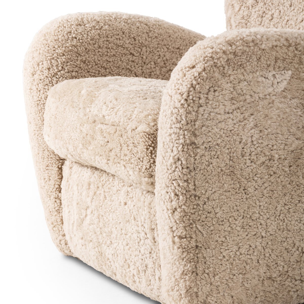 Elands-Lounge-Chair