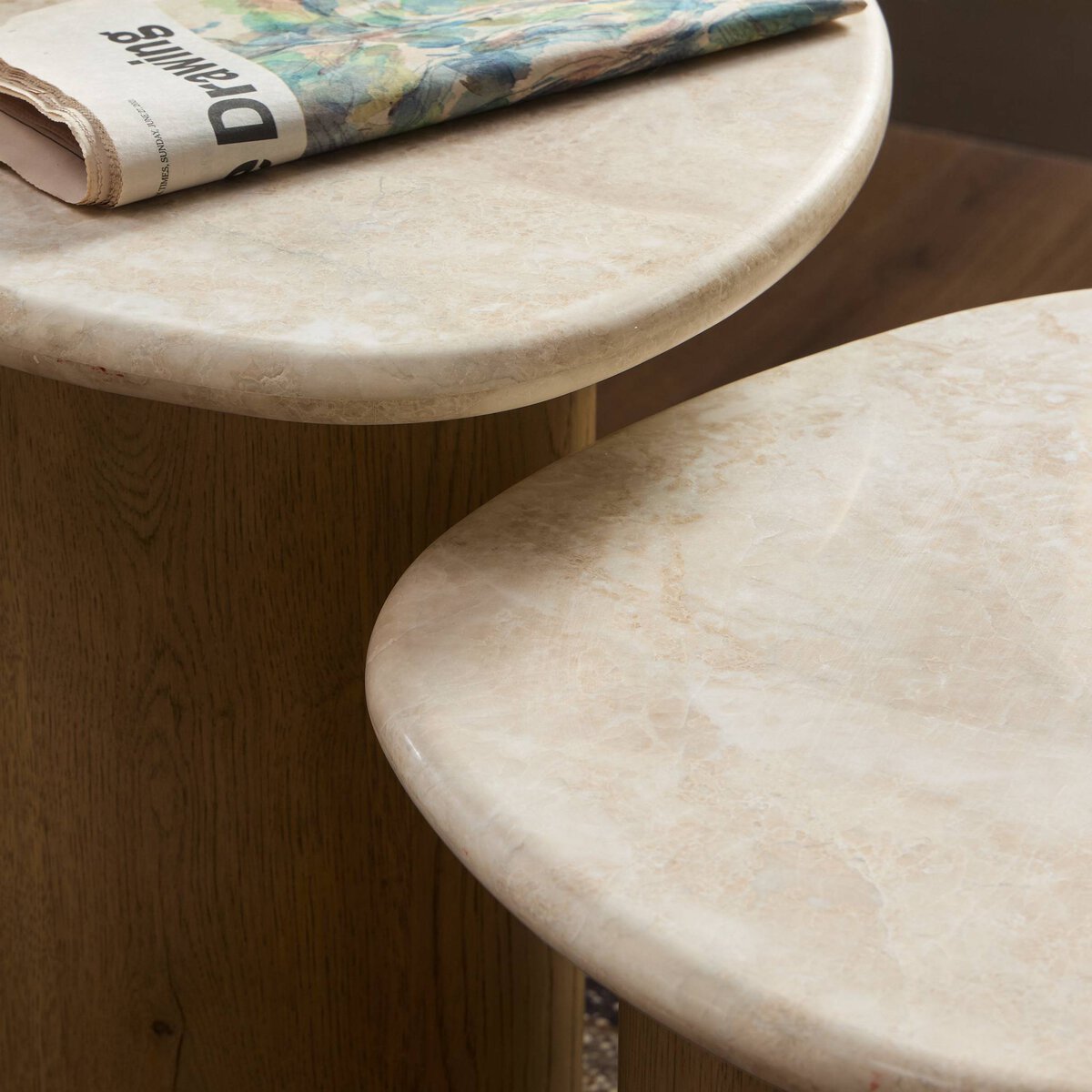 Caravelos Side table